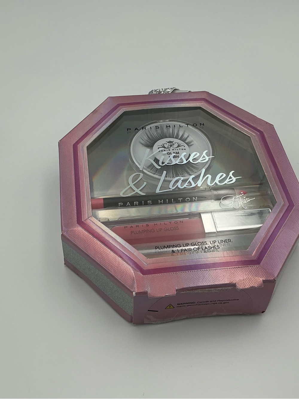 Paris Hilton Kisses & Lashes Makeup Set - Pink